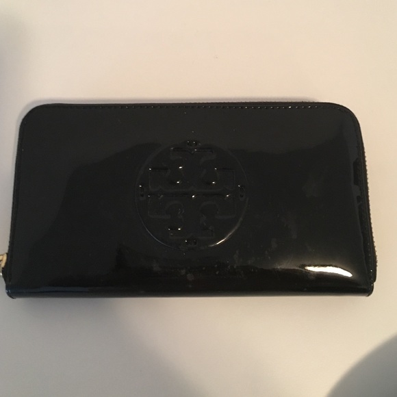 Authentic Tory Burch wallet