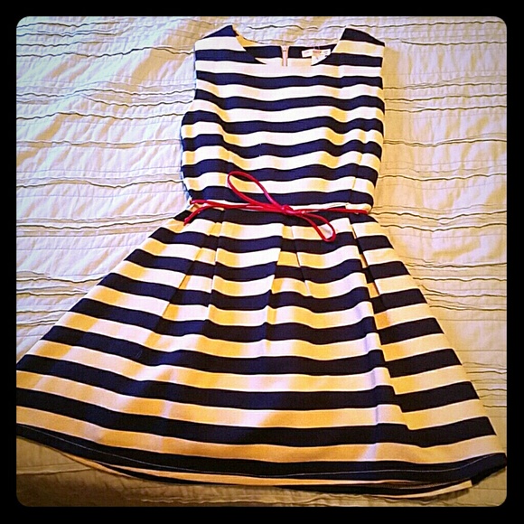 a'gaci Dresses & Skirts - A'GACI Navy/Red Dress