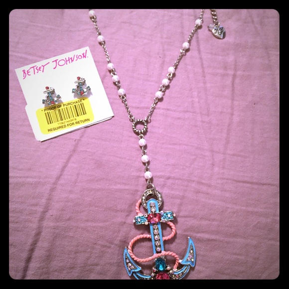 Betsey Johnson anchor necklace