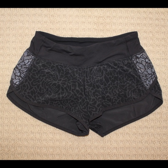 Lululemon speed short size 2. Limited ed pattern