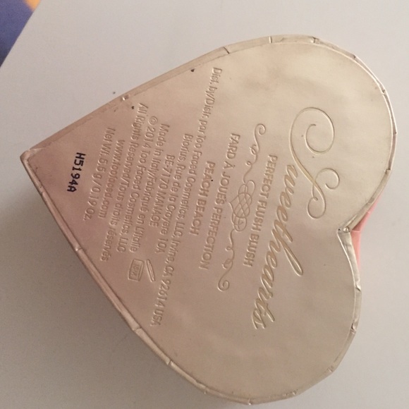 Too Faced Perfect Flush Blush in Peach Beach - Picture 3 of 3
