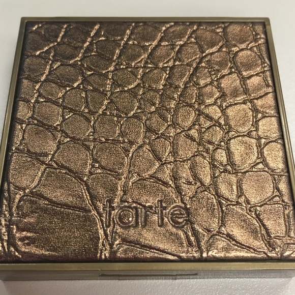 Tarte Amazonian clay waterproof bronzer