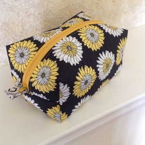 Handmade zippered box pouch - machine washable 💕