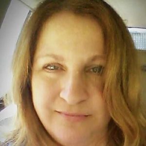 Meet your Posher, Deanna