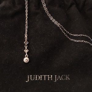 Darling Silver Necklace!