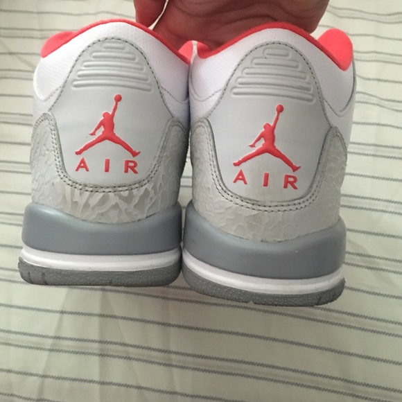 Girls Air Jordan 3 Retro GS - Picture 2 of 3