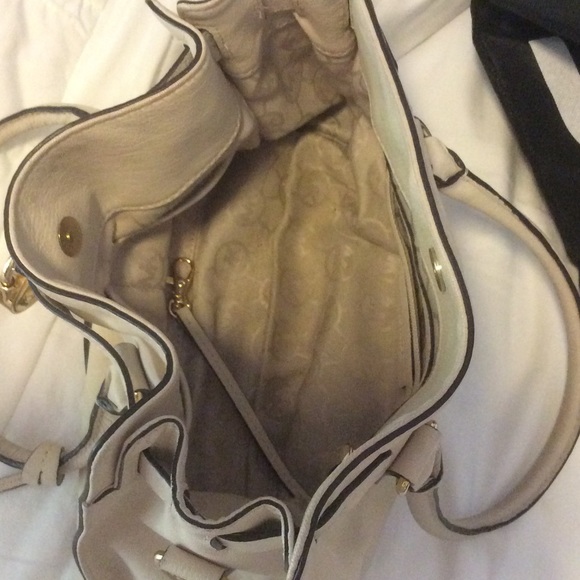 Michael Kors small Hamilton bag in Ivory - Picture 7 of 8