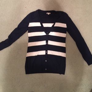 🎉 SALE 🎉 GAP sweater- size XS