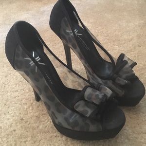 Kardashian kollection heels