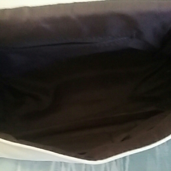 Shoulder  or crossbody  bag; - Picture 4 of 4