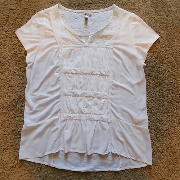 Unique White Top