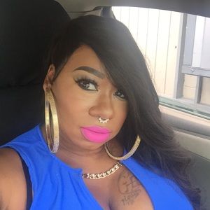 Meet your Posher, Renita