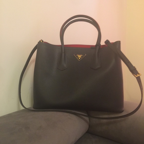 Prada black bag in medium