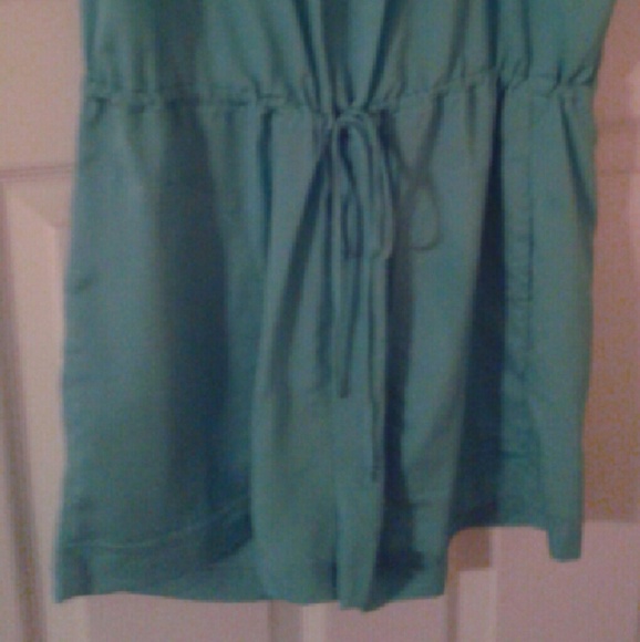 Adorable Romper - Picture 3 of 4