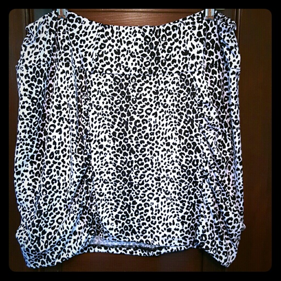 SHORT ANIMAL PRINT SKIRT
