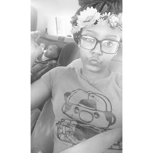 Meet your Posher, Johnese