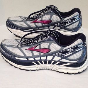 Brooks Dyad 8 Athletic Running Shoes Size 8