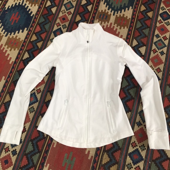 lululemon athletica Jackets & Blazers - White lululemon jacket. Great condition.