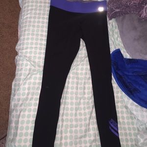 Vs ultimate reversible leggings NWOT