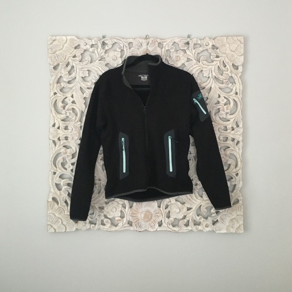 Arc' Teryx Cardigan Zip Up