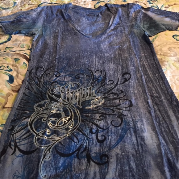 Sinful t-shirt size medium