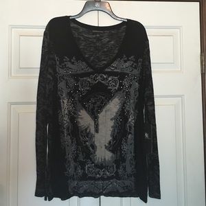 Long sleeve V-Neck Tee w/ Eagle