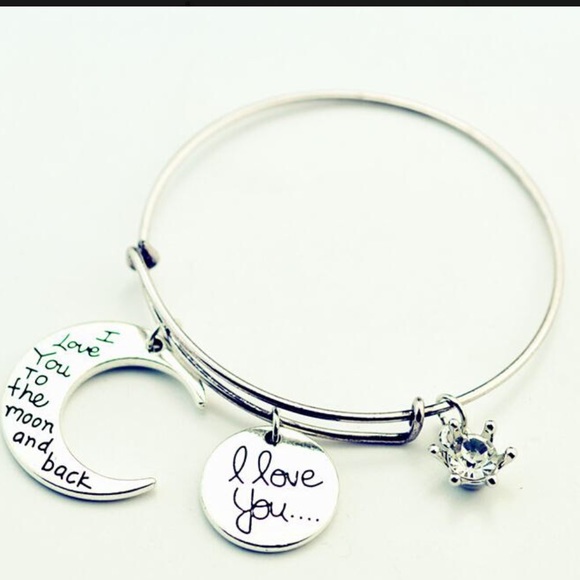 Jewelry - 💞LAST ONE💞Charm Bangle Bracelet