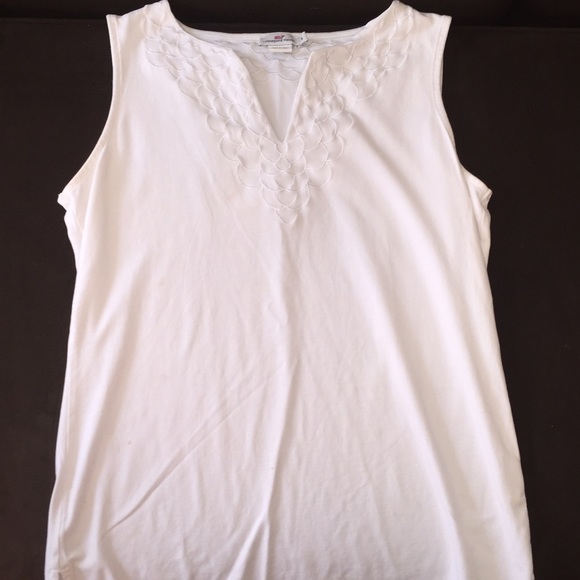 Vineyard vines embroidered tank top