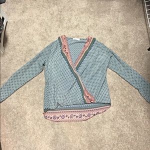 Long-sleeve stitch fix top.