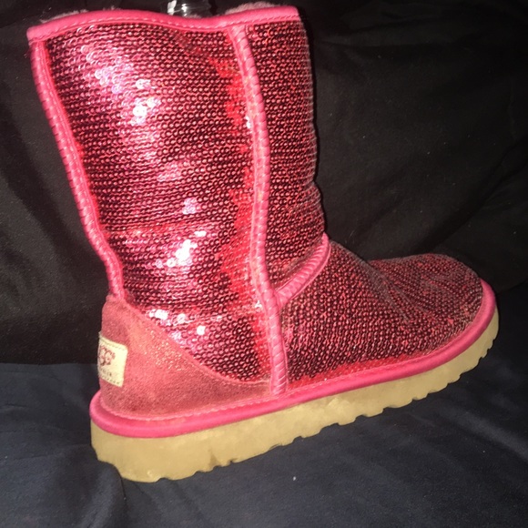 RED SPARKLY SIZE 7 UGG BOOTS