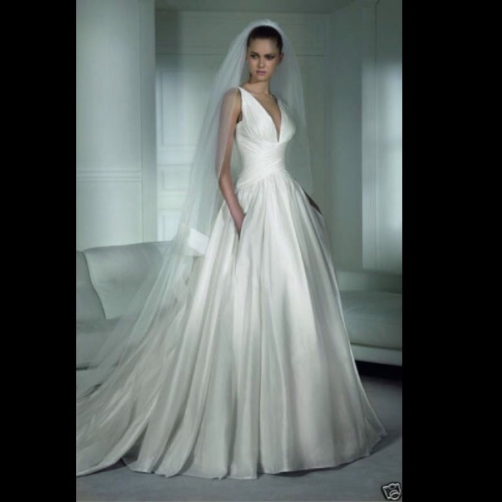 Pure Raw Silk Pronovias Wedding Gown