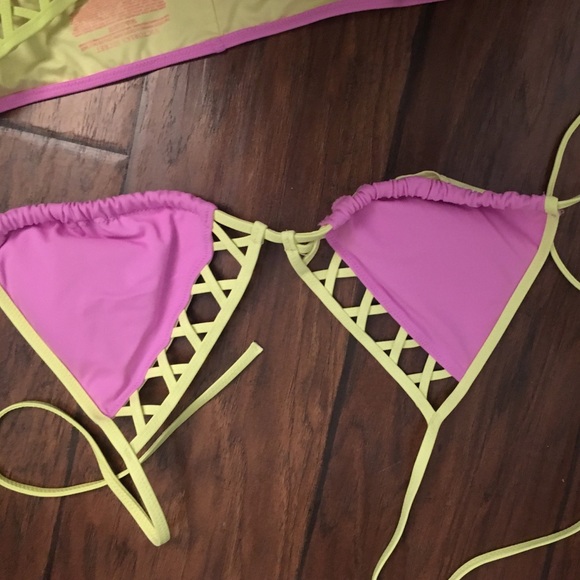 Victoria secret swimsuit! - Picture 3 of 4