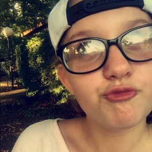 Meet your Posher, Sydney