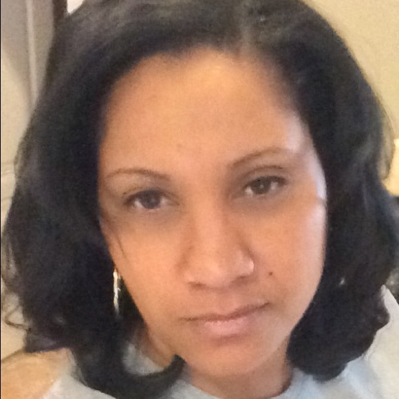 Meet your Posher, Lynette - Picture 1 of 1