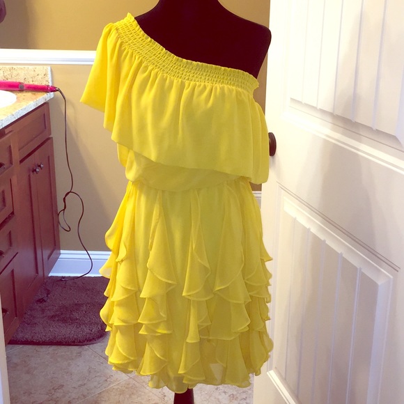 💛💖 Jessica Simpson Ruffle Dress 💖💛