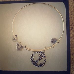 Brand new ✨ anchor Alex and Ani