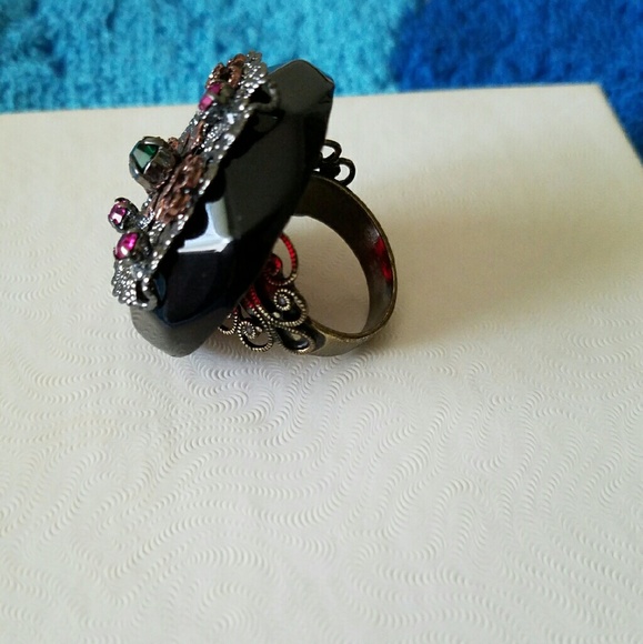 Ring - Picture 2 of 3