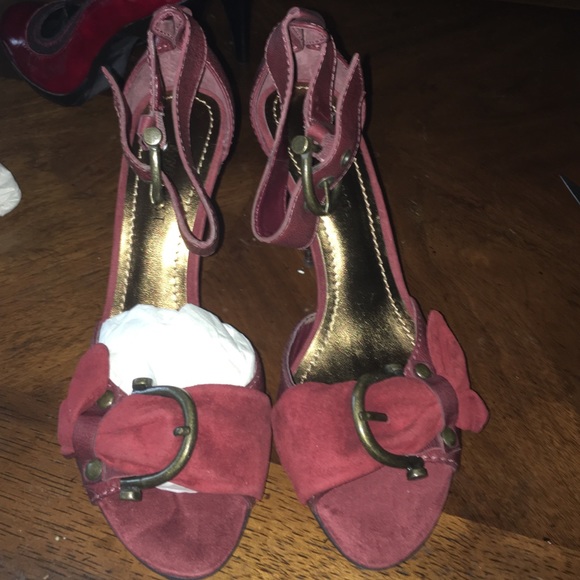 Nine West red heels never worn!
