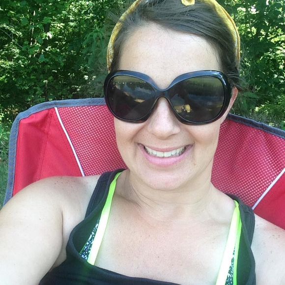 Meet your Posher, Tonya - Picture 1 of 1