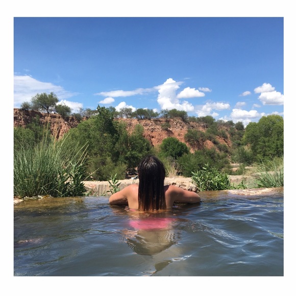 Meet your Posher, Joanna - Picture 1 of 1