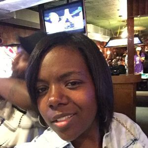 Meet your Posher, Clarissa