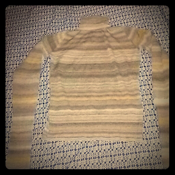 YVES SAINT LAURENT TOP