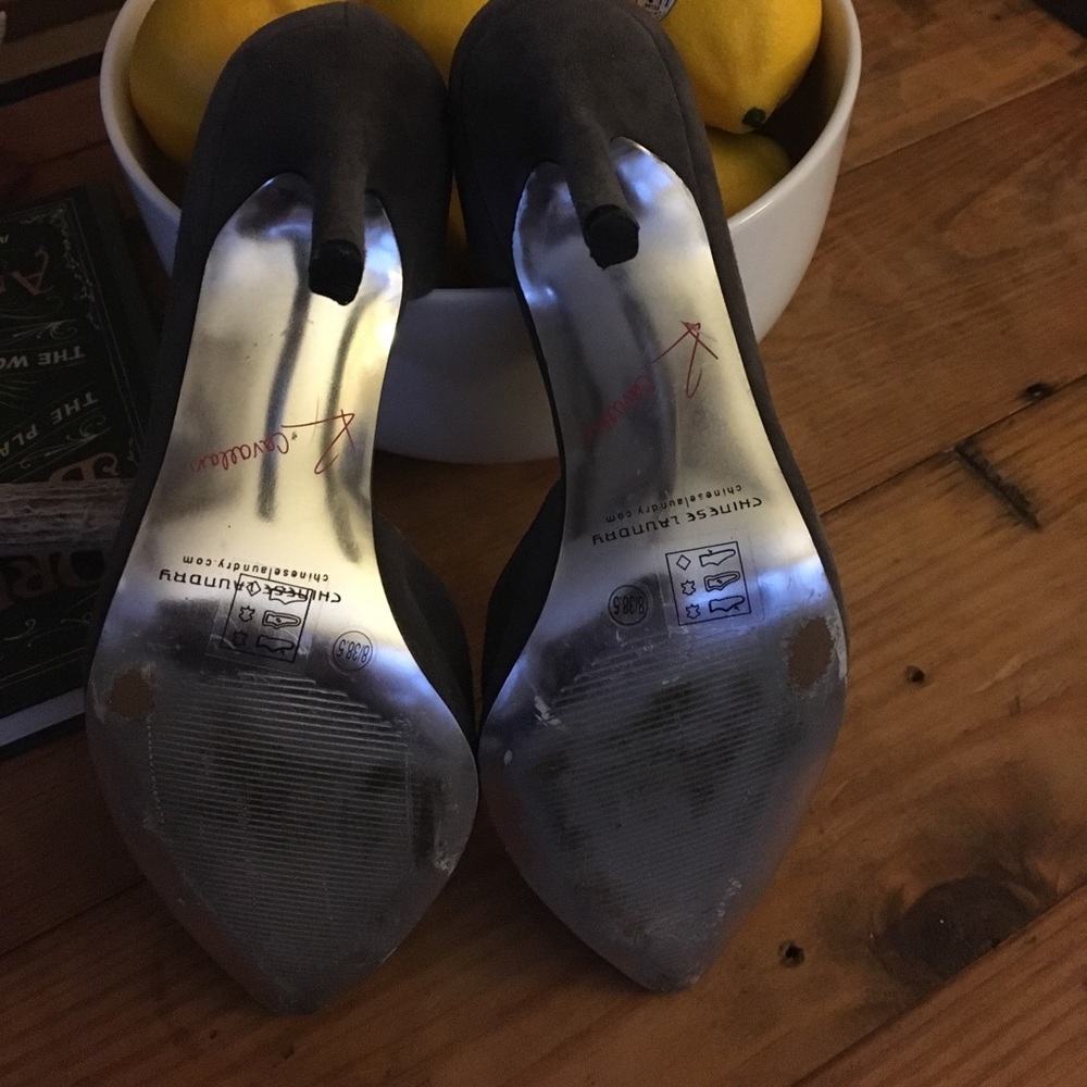 Heels - Picture 3 of 4