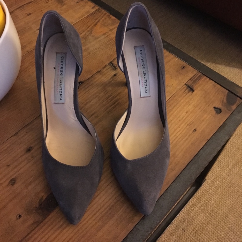 Heels - Picture 4 of 4