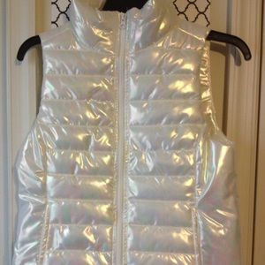Aeropostale white shimmery puffy vest!