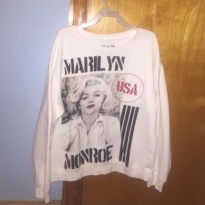 Marilyn Monroe sweater