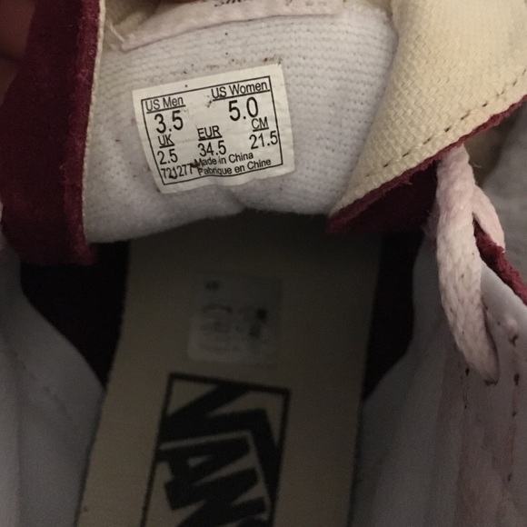 Vans - Picture 3 of 4