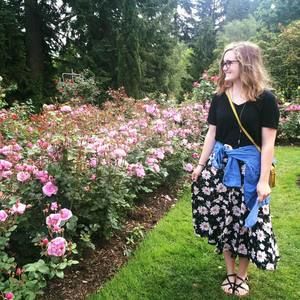 Meet your Posher, Julia