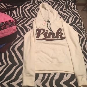 New with tags PINK hoodie