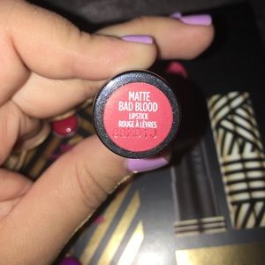 Urban Decay Lipstick Matte Bad Blood